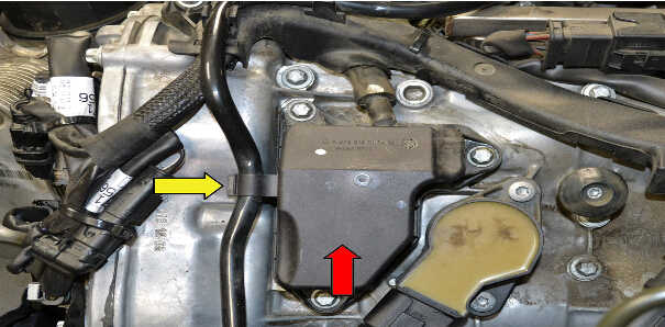 How to Replace Air Oil Separator for Mercedes Benz (2)