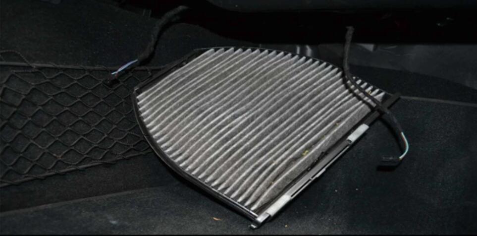 How to Replace Cabin Air Filter for Benz W204 (7)