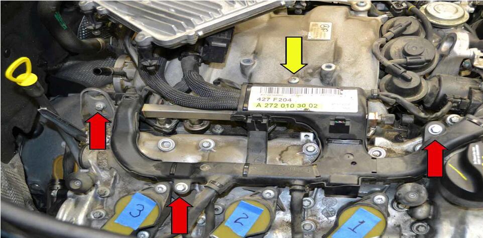 How to Replace Fuel Injector for Benz C350 (5)