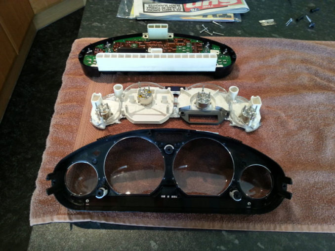 How to Remove and Disassemble Instrument Cluster for BMW Z3 Auto