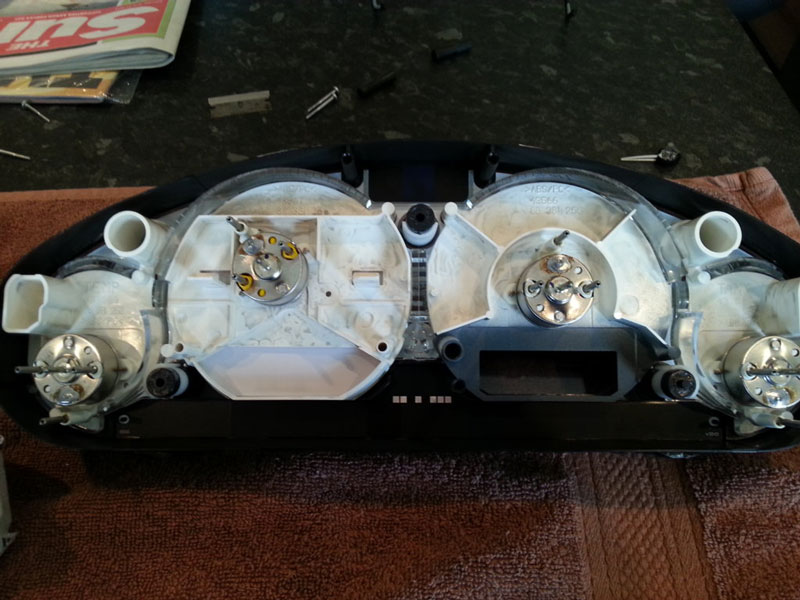 Remove and Disassemble Instrument Cluster for BMW Z3 (13)