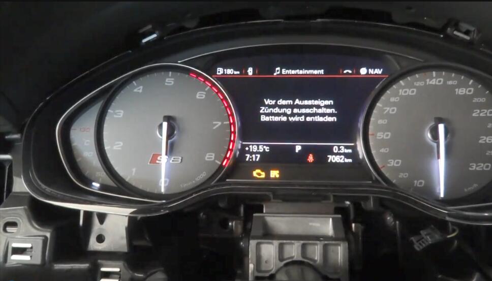 DiagProg 4 Correct Odometer & Clear DTCs for Audi A8 S8 (1)