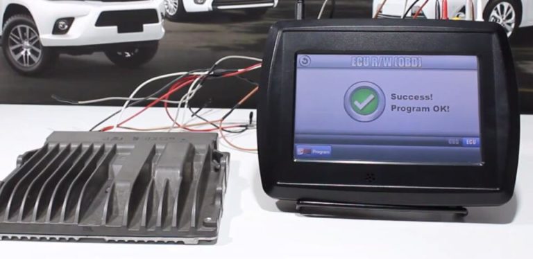 Toyota Hilux 2019 Denso 276100 ECU Read & Write by VF2 Flasher - Auto ...