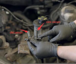 How to Replace Camshaft Position Sensor on Ford F-150 2004 - Auto