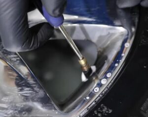 How to Fix Leaking Air Problem in The Valve Stem for GM - Auto Repair