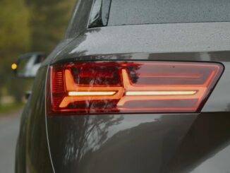 Audi-Q7-Dynamic-Turn-Signal-Coding-by-OBDeleven-8
