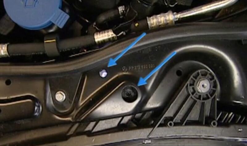 How-to-Adjust-an-Intelligent-Headlight-for-Mercedes-Benz-E500-12