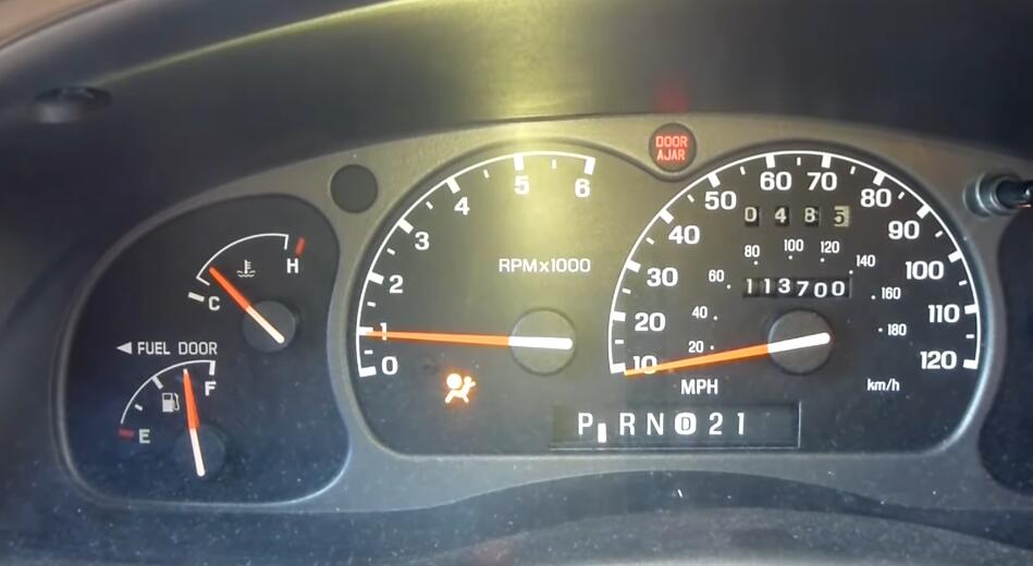 How-to-Diagnose-and-Fix-a-Flashing-Airbag-Light-1
