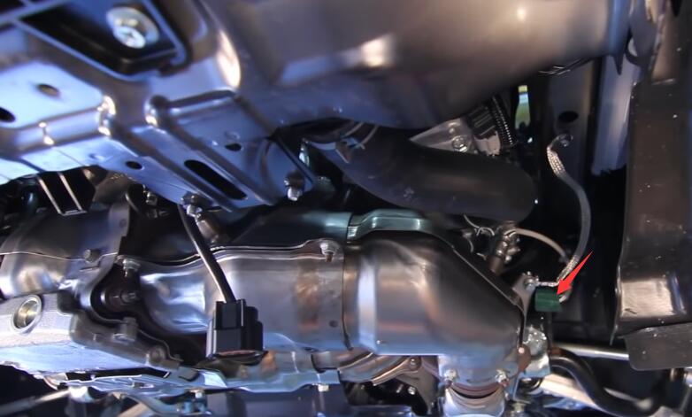 How-to-Install-Downpipe-for-2015-Subaru-WRX-4