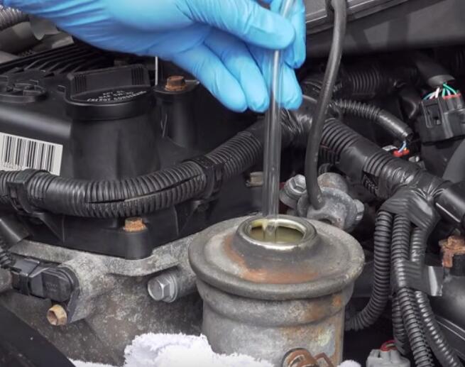 How-to-Change-Power-Steering-Fluid-in-5-Minutes-on-Toyota-4
