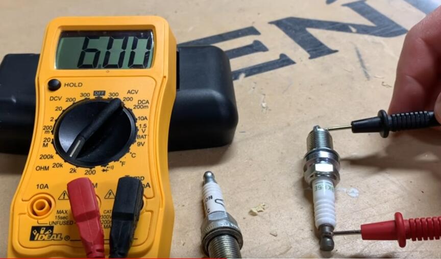 How-to-Quick-Test-a-Spark-Plug-for-Vehicle-8