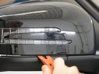 How-to-Remove-Mirror-Cover-and-Glass-for-Mercedes-Benz-ML-2012-5