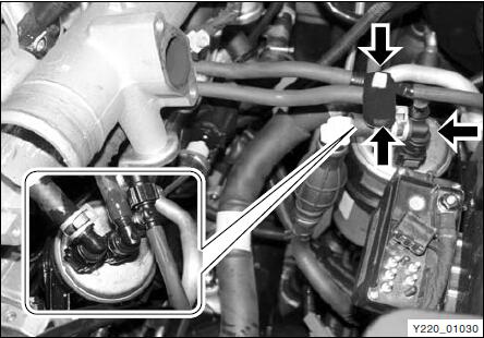 SsangYong-Rexton-2.7XDi-Engine-Assembly-Removal-Guide-17