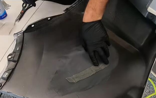 How-to-Fix-6-inch-Bumper-Cracks-by-Plastic-Welding-7