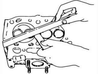 How-to-Remove-Install-Cylinder-Head-for-Linde-HT30D-Forklift-Truck-6