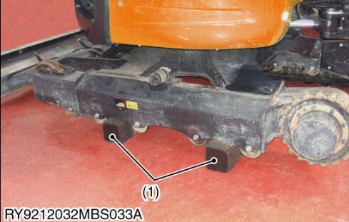 How-to-Remove-Travel-Motor-for-Kubota-U48-4-U55-4-Excavator-1