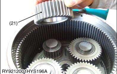 How-to-Assemble-Gear-Case-for-Kubota-U48-4-U55-4-Excavator-27