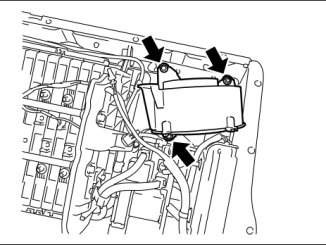 How to Remove HV Battery Cooling FAN for HINO Truck with J05E Engine (3)